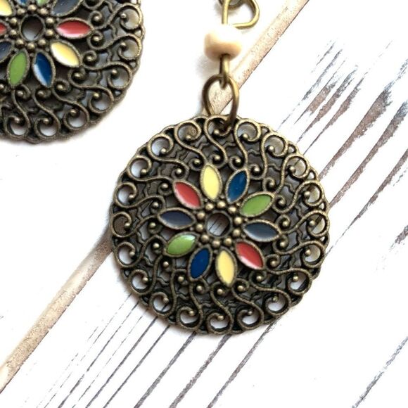 🎄Retro Lace Patterned Dangle Earrings - Picture 2 of 5